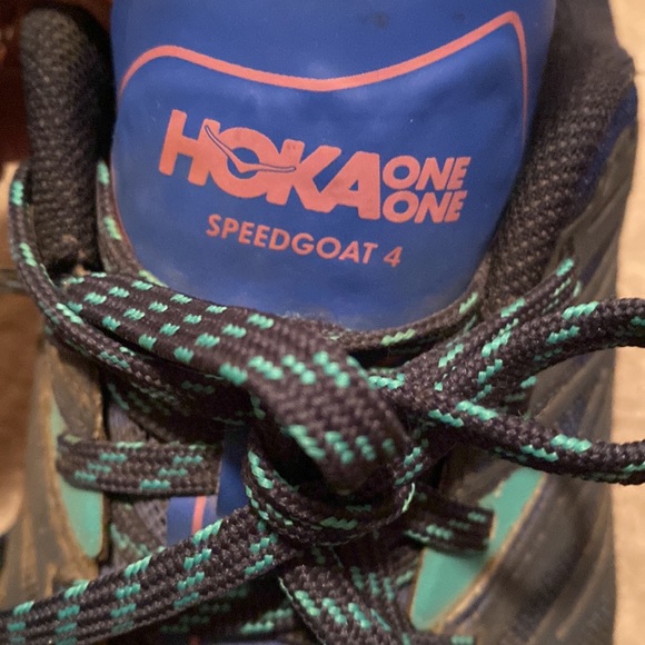 Hoka One One Speedgoat 4 size 9.5 excellent condition- great for trail running! - Picture 4 of 7